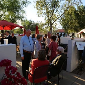 Beautiful outdoor reception at Scottsdale Artists’ School
